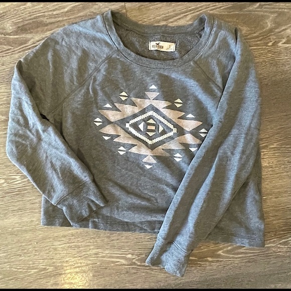 Bundle of XS/S pieces! Shorts, jeans, short sleeve long sleeve shirt, jewelry - Picture 8 of 10